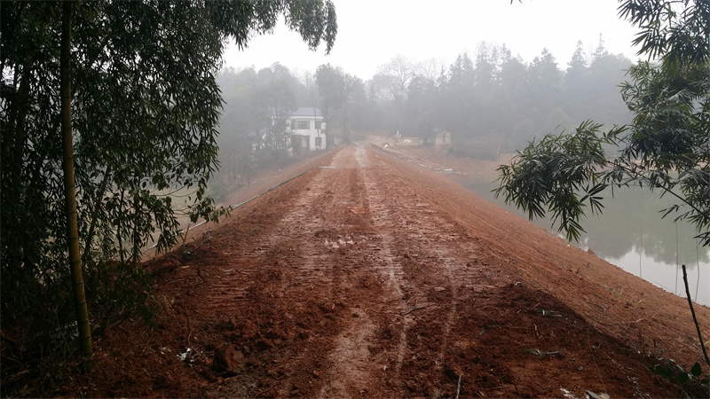 湖南小山建設(shè)有限公司,承接水利水電工程,承接河湖疏浚工程,機(jī)械設(shè)備租賃,建材銷售,小山建設(shè)